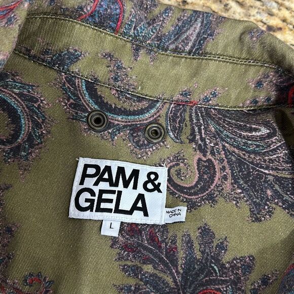 Pam & Gela Paisley Print Long Sleeve Collared Utility Romper Size L - Picture 10 of 15